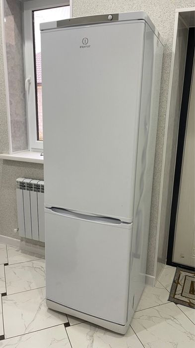 Продам холодильник Indesit – не рабочий, ДЕШЕВО!!!