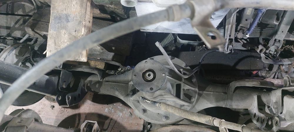 Продам задний мост