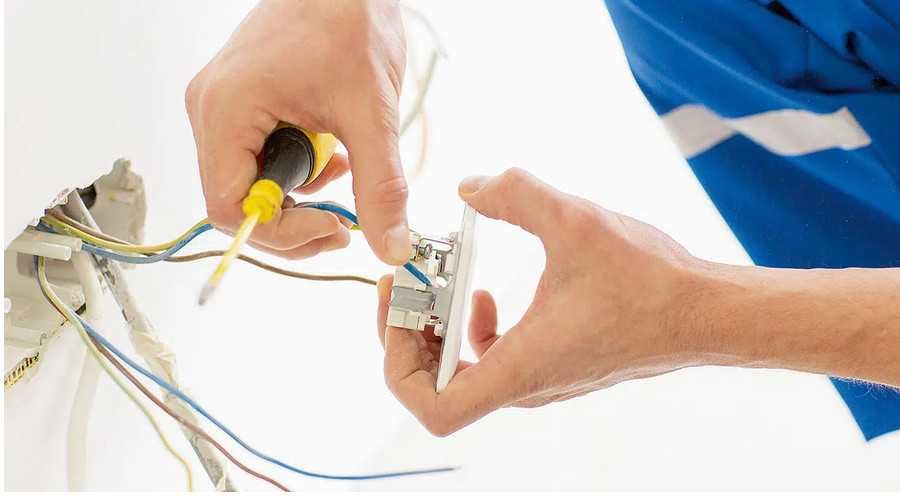 Electrician Interventii Rapide Non-Stop Sonerii Interfoane Alarme Camere Prize intrerupatoare Tablou Electric