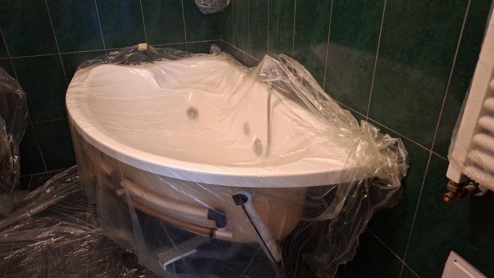 Vând cadă cu hidromasaj 95/165