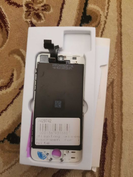 Экран iPhone 5 белый