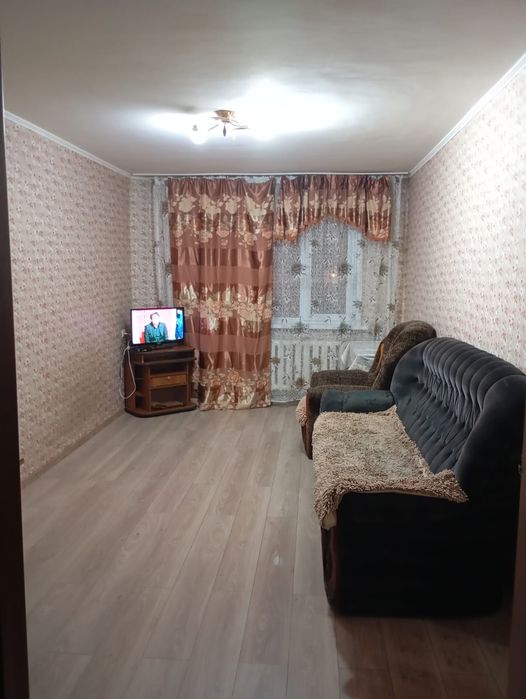 Продам 2 ком квартиру в р-оне Изюминки