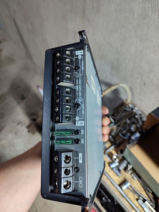 Usilitil pioneer 4 kanali