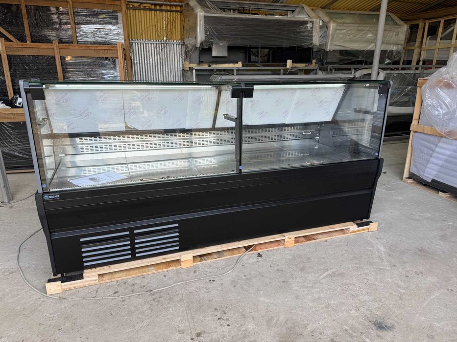 Vitrină carne 250 cm ventilată LED