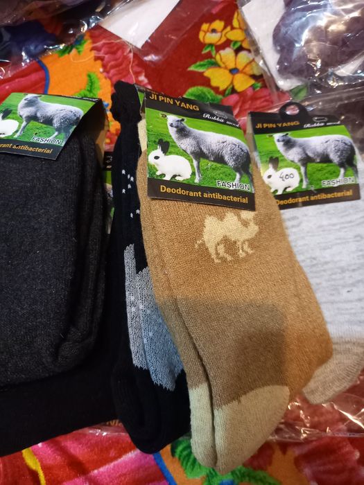 Продам носки,перчатки