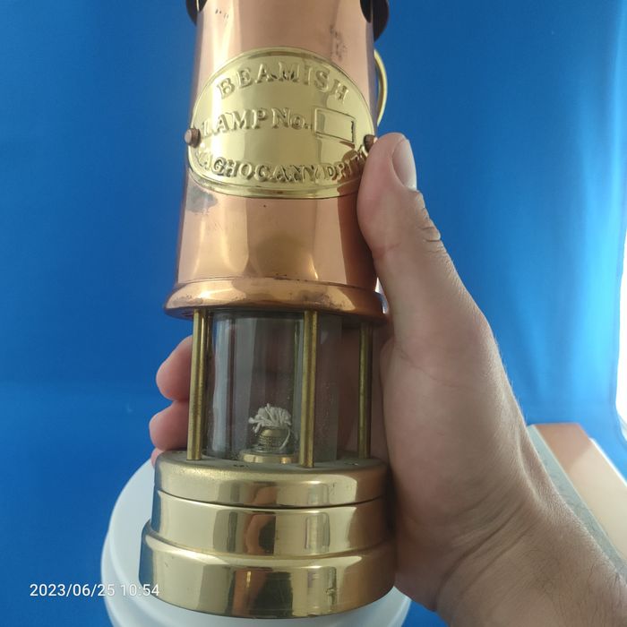 Lampa miner sau marinar doar pentru display