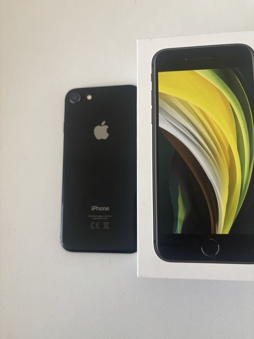 Iphone 8. 100% батерия