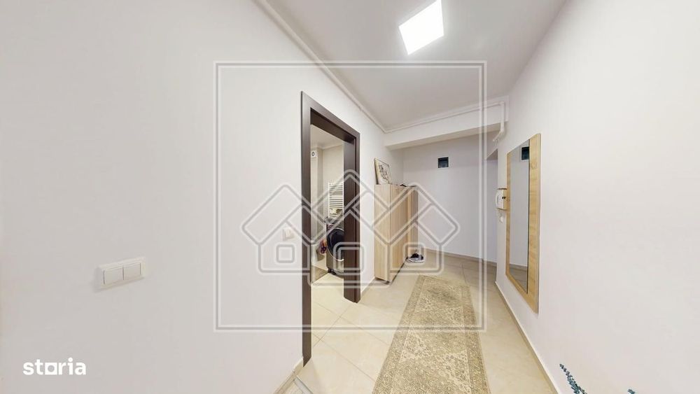 Ap mobilat modern, 3 camere, balcon mare, Etaj 2, parcare