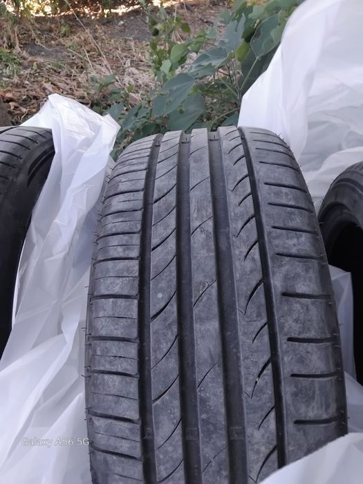 Летни гуми  " ТРАКСМАКС" 225/40/19 дот 22г.