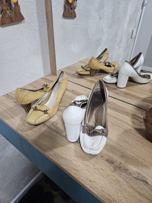 Продам женские туфли