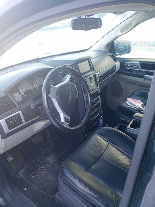 Dezmembrez Chrysler Grand Voyager V 2010