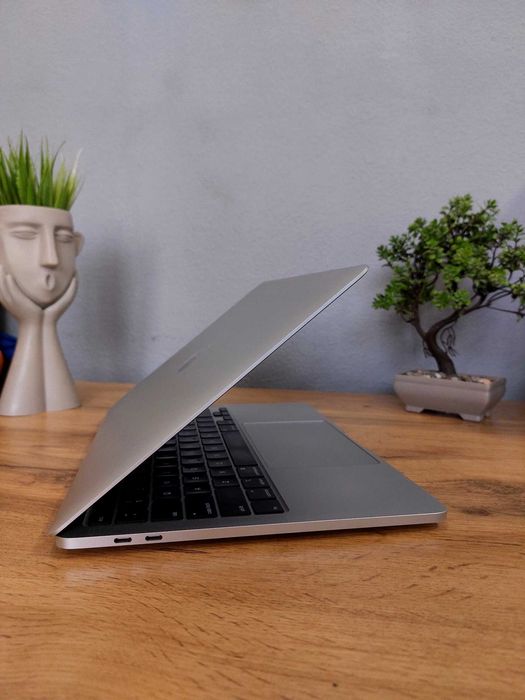 Macbook Pro 13" 2020