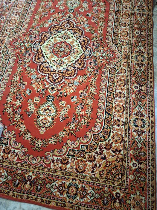 Продаётся     шерстяной    ковёр