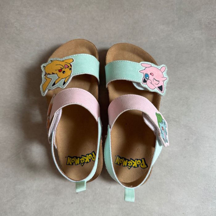 Чисто нови сандали на H&M