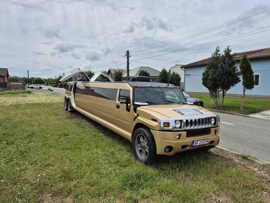 Limuzina de inchiriat Hummer H2 Inchiriez Limuzina Hummer H2