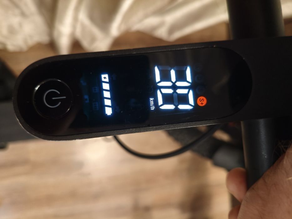 Trotinete electrice Xiaomi 4,4ultra,5