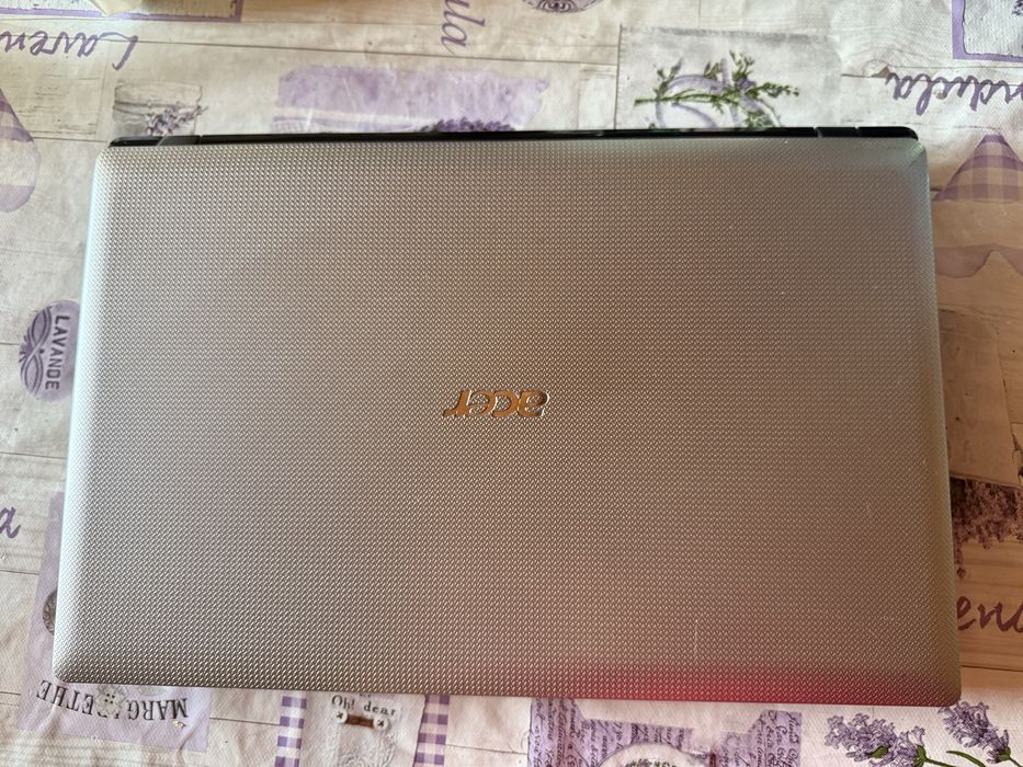 Acer Aspire i3 7741G