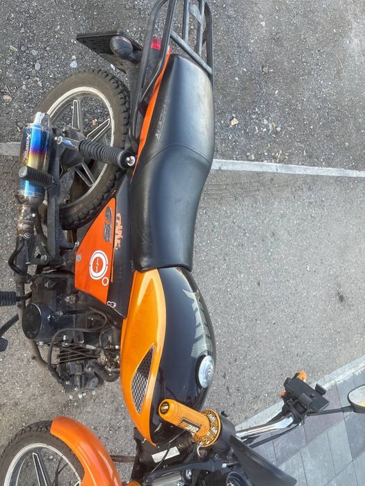 Продам мотоцикл альфа мопед Alpha 125 кубов стоит на учете