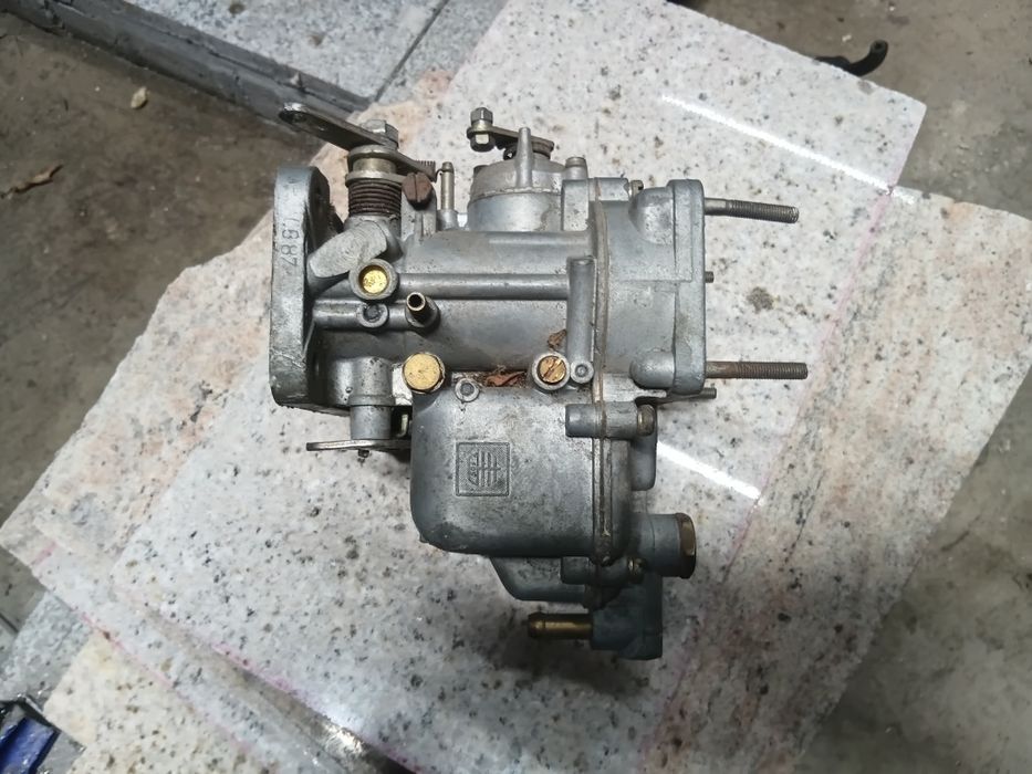 Двоен карбуратор weber