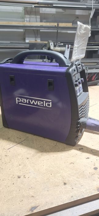 Телоподаващ апарат PARWELD XTM 201I