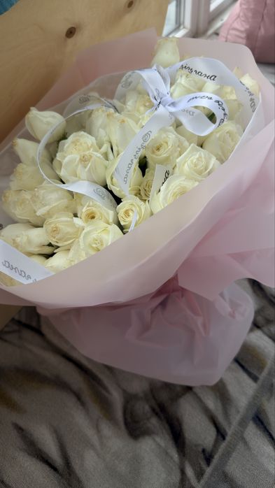 51 белая роза