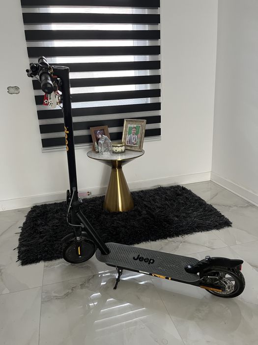 Trotineta electrica Jeep