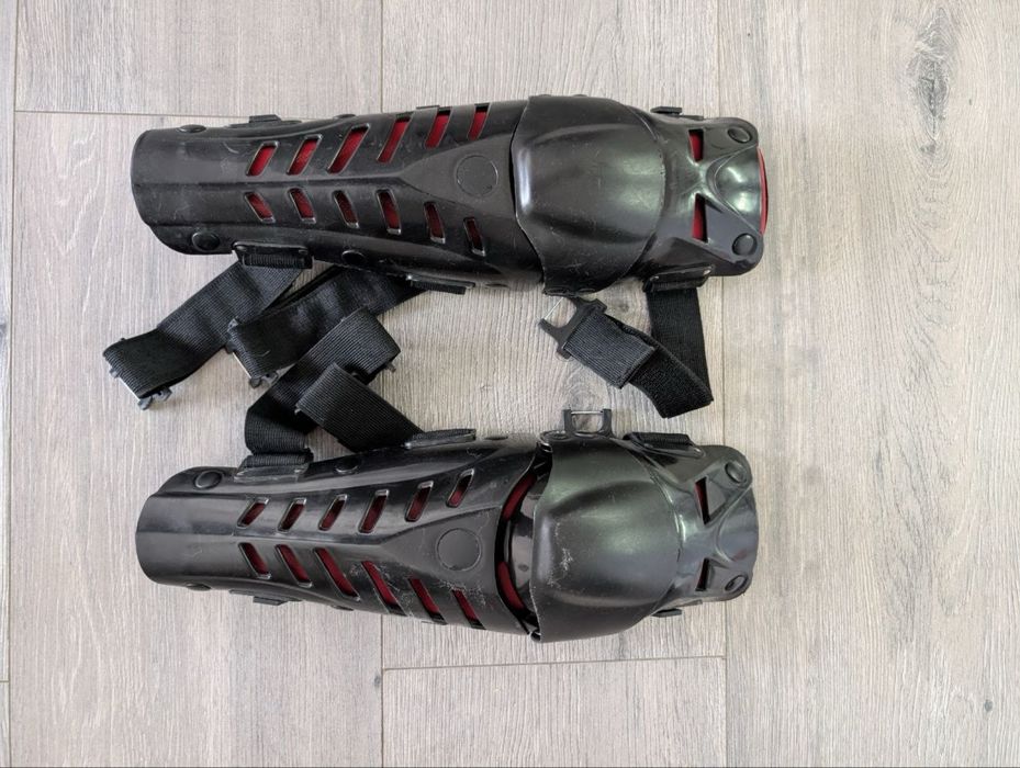 Наколенники почти новые