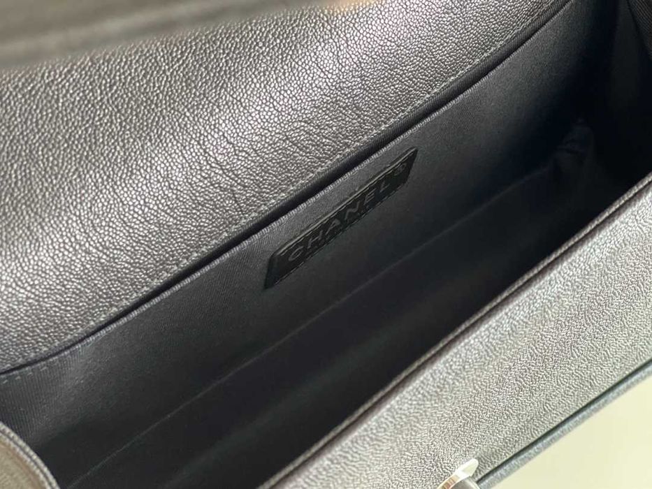 Geanta Chanel Boy 25cm silver, Premium