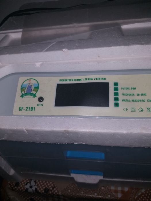 Icubator 120 ouă