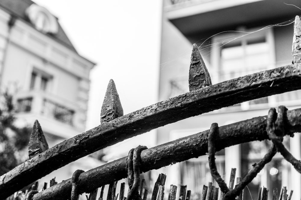 Sony NEX F3 + обектив 27mm/F2.8