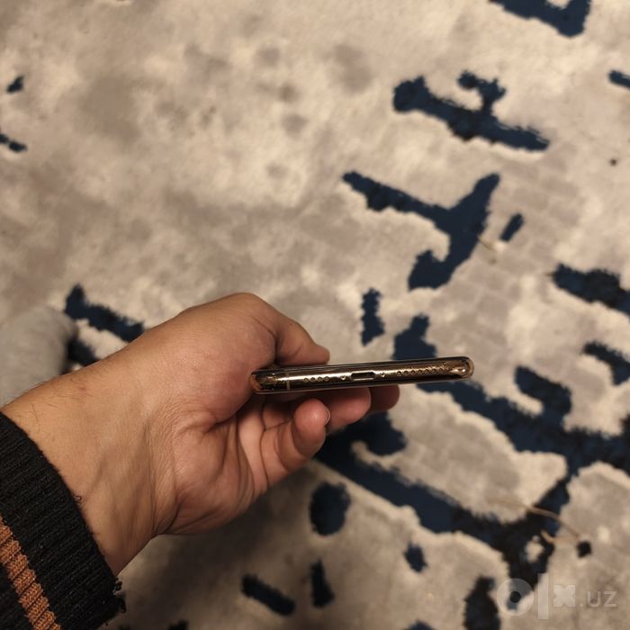 Iphone xs max sotiladi