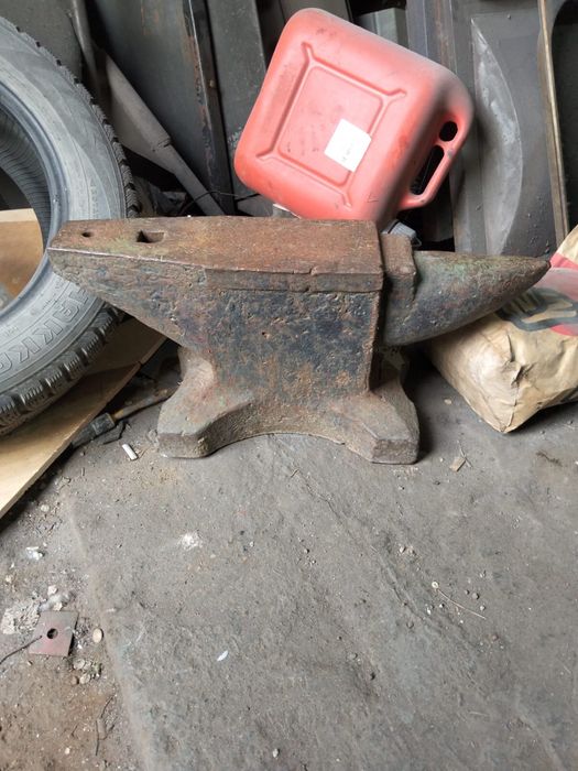 Продам наковальня ССР