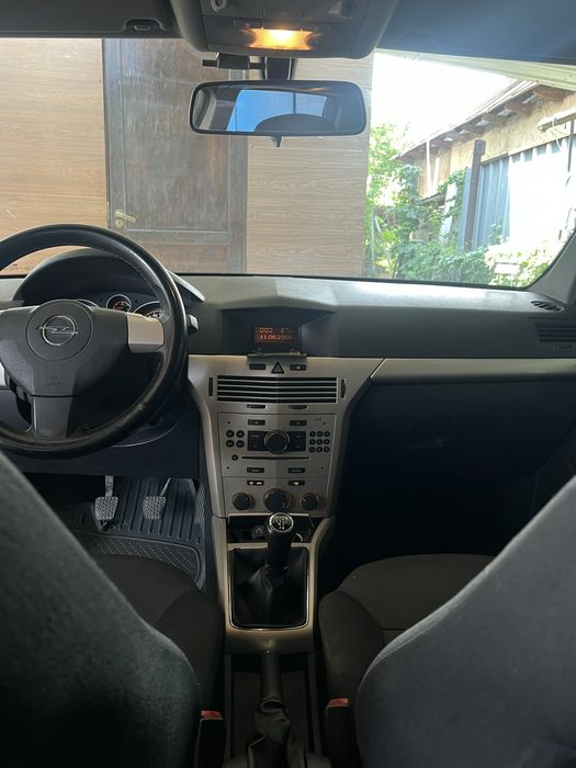 Продам машину Opel