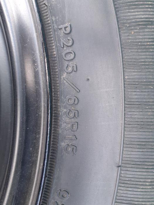 Продам летние шины с дисками