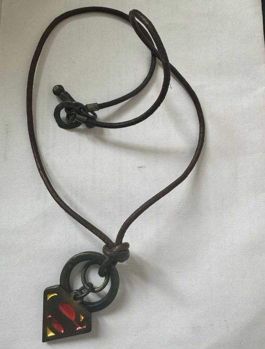 Продаётся кулон новый