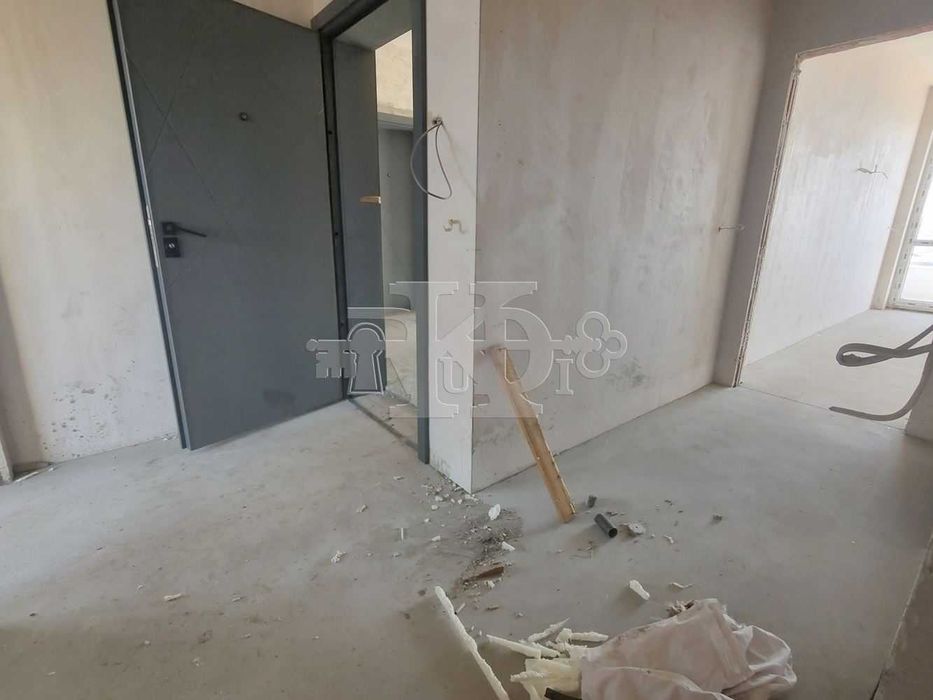 Продава се Двустаен апартамент в Добрич, Христо Ботев - 102 кв.м за 515 €/кв.м - Снимка #6