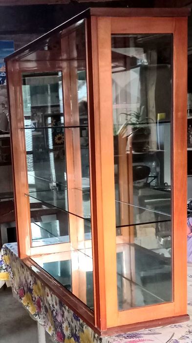 Vitrină veche anii '60 cu oglinzi