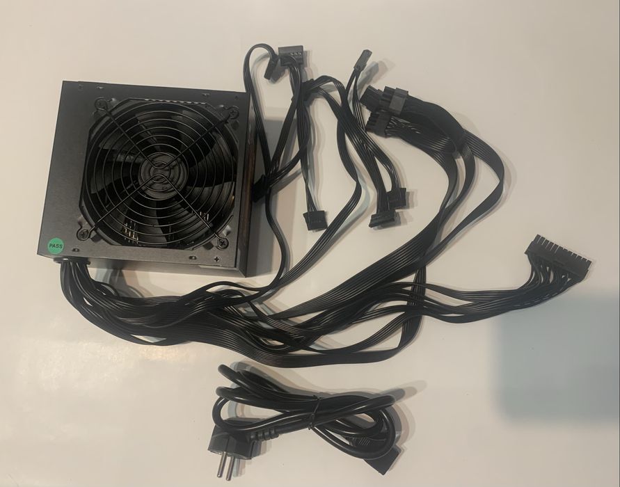 Чисто ново захранване ACE Power 850W Bronze