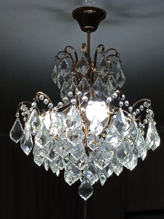 Люстра красивая, продажа