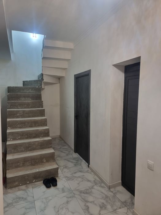 Тошкент шахар Яшнобод туманида янги курилган 2 этажли 5 хонали хонодон