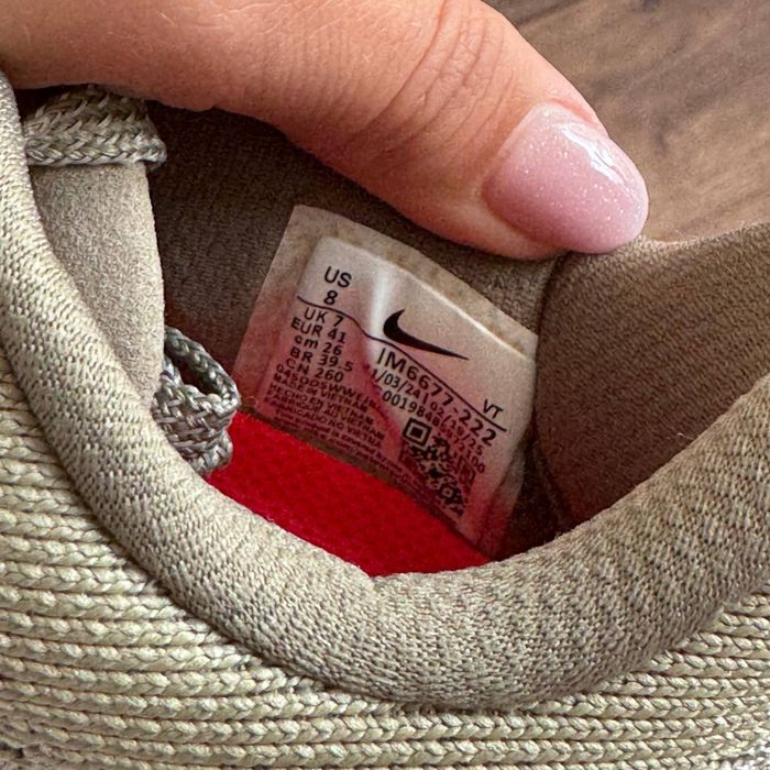 Nike Pegasus Premium 41 номер нови с дефект