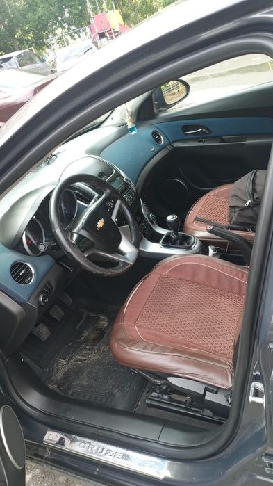 Продам Chevrolet Cruze