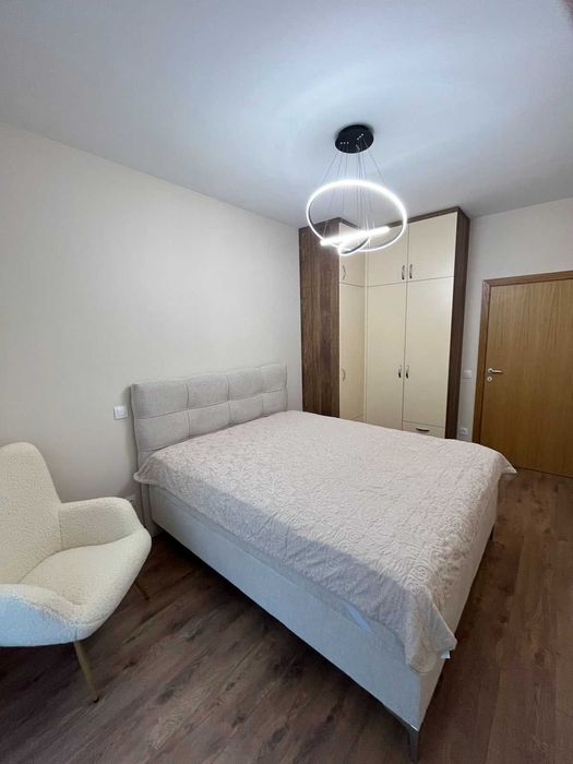 Дава се под наем Тристаен апартамент в София, Зона Б-18 - 99 кв.м за 918 € - Снимка #4