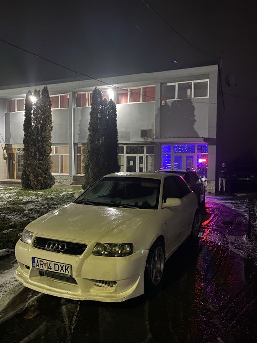 Vând audi a3 1.6 benzina