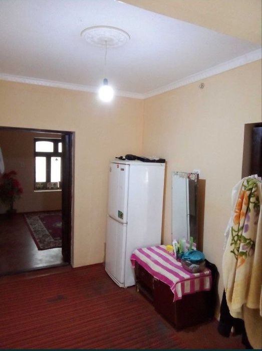 Uy sotiladi 3 xonali