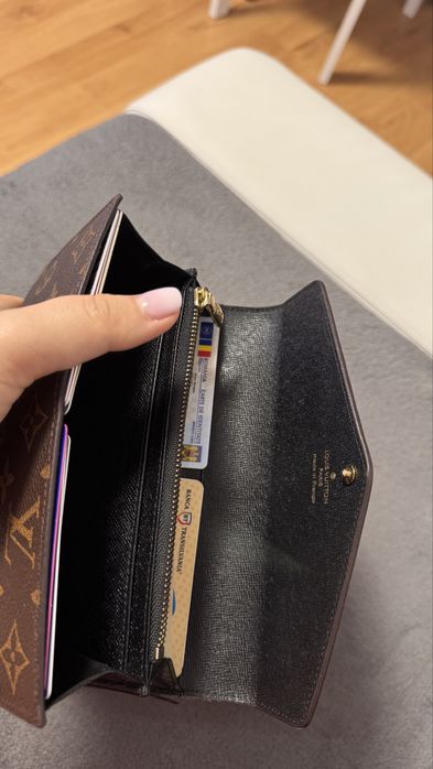 Portofel Louis vuitton