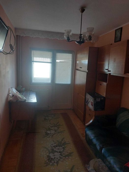 Inchiriez apartament 3 camere in Bacau - Orizont