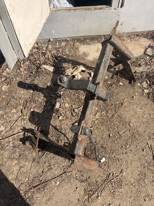 Продам фаркоп на делику