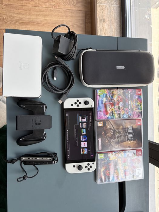 Nintendo Switch OLED