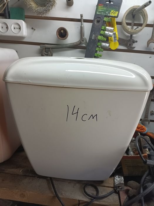 Продам унитаз сборе 18000